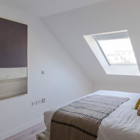 Zen Sanctuary - Soho - By Frankie Says Apartment Лондон Екстериор снимка